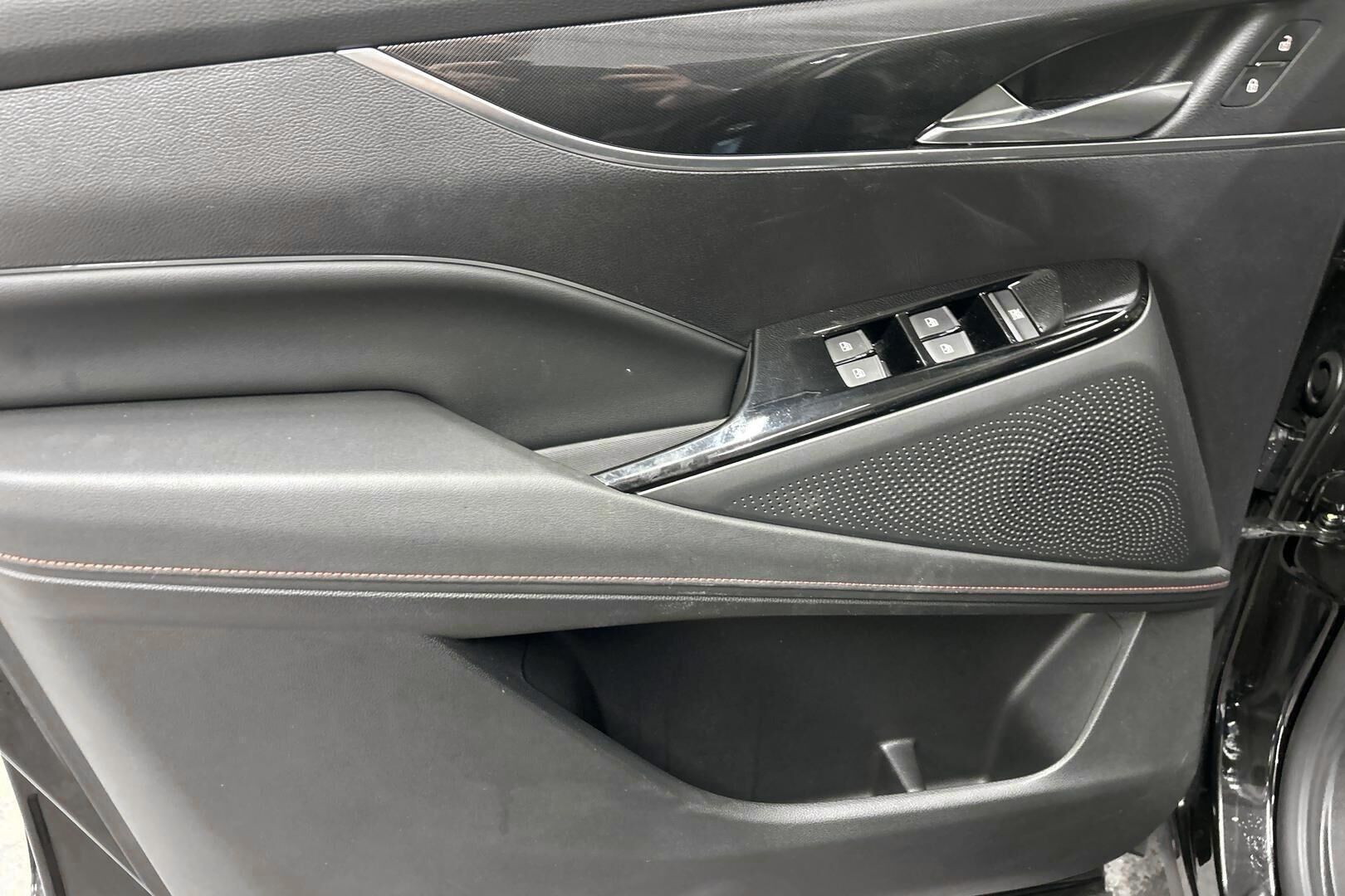 Maxus Euniq 6 iso kuva 14