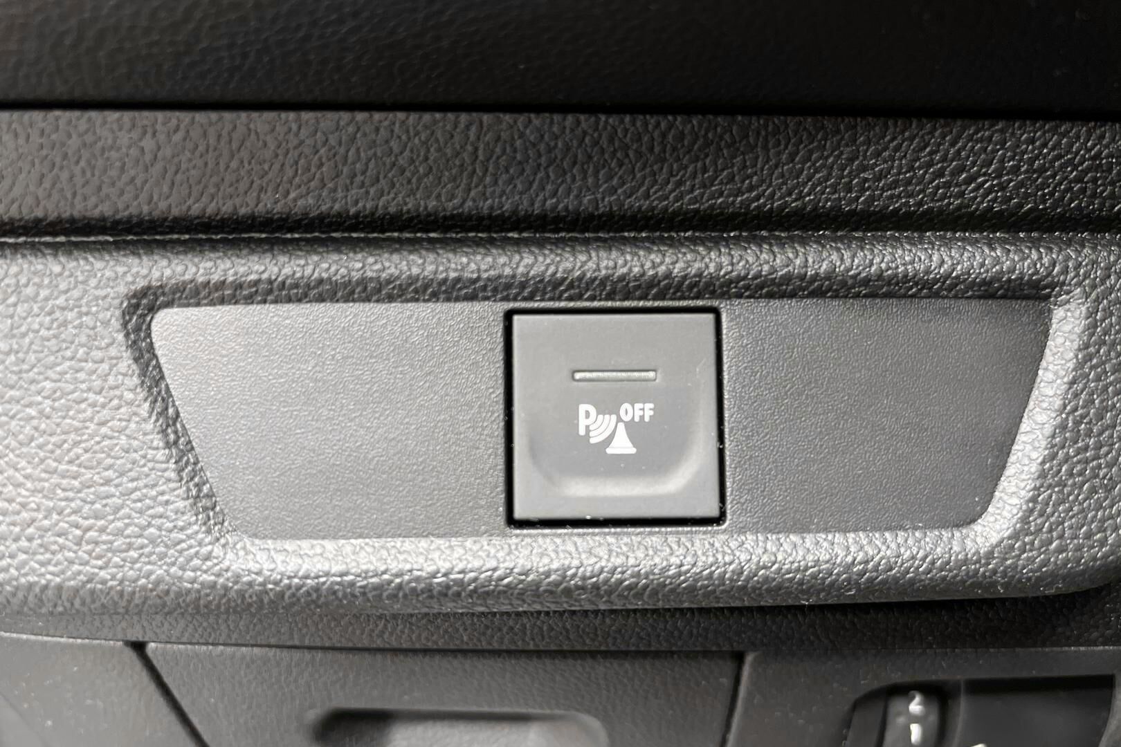 Dacia Sandero iso kuva 12