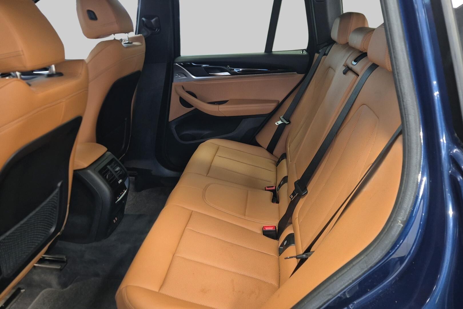 BMW X3 iso kuva 8