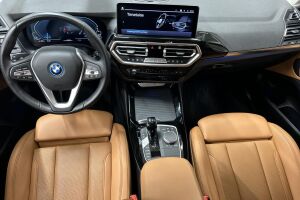 BMW X3 esikatselu 11