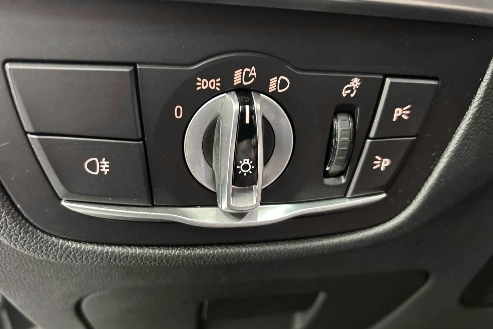 BMW X3 iso kuva 15
