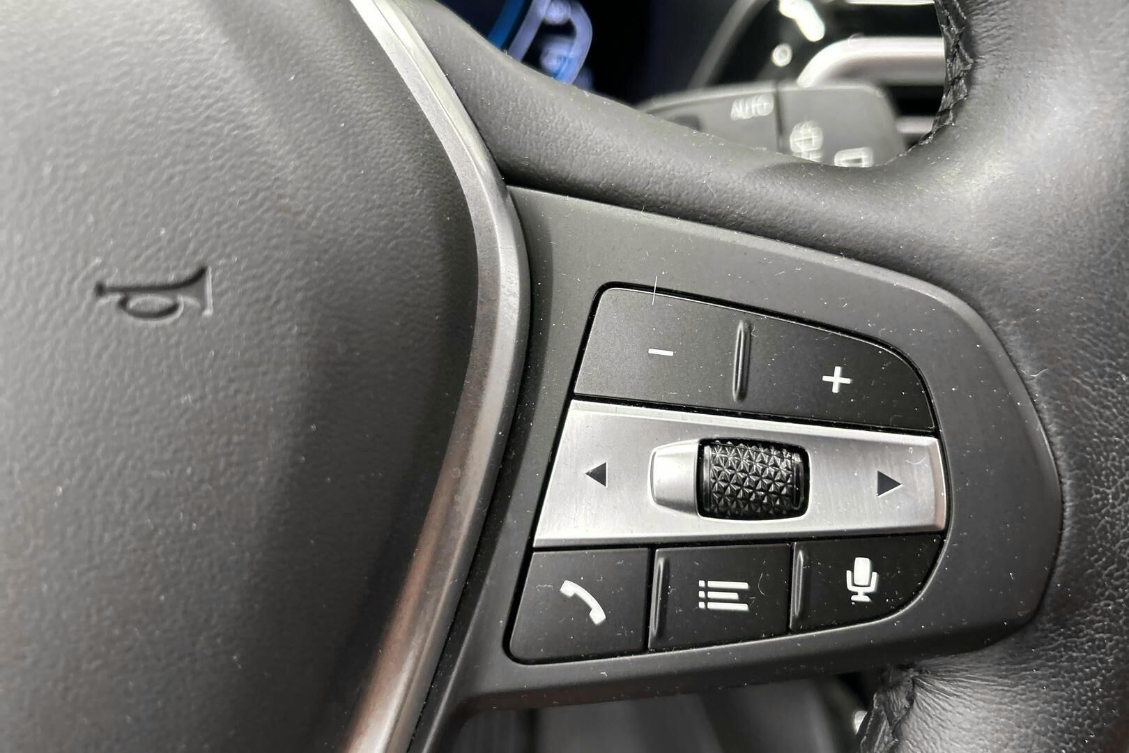 BMW X3 iso kuva 16