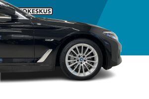 BMW 5-SARJA esikatselu 13