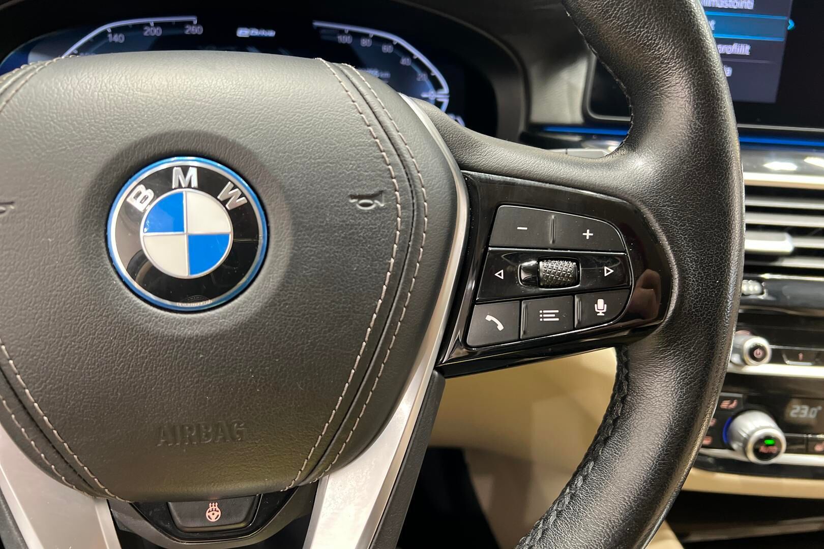 BMW 5-SARJA iso kuva 27