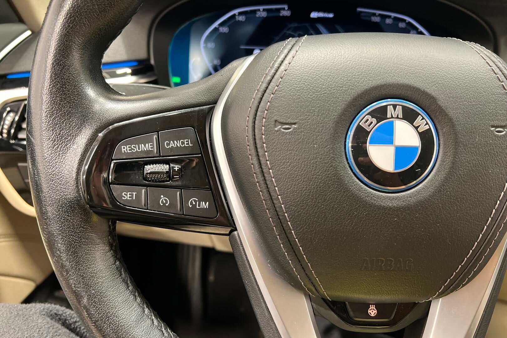BMW 5-SARJA iso kuva 28