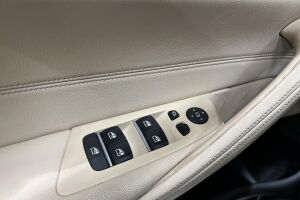 BMW 5-SARJA esikatselu 31