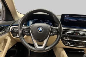 BMW 5-SARJA esikatselu 34