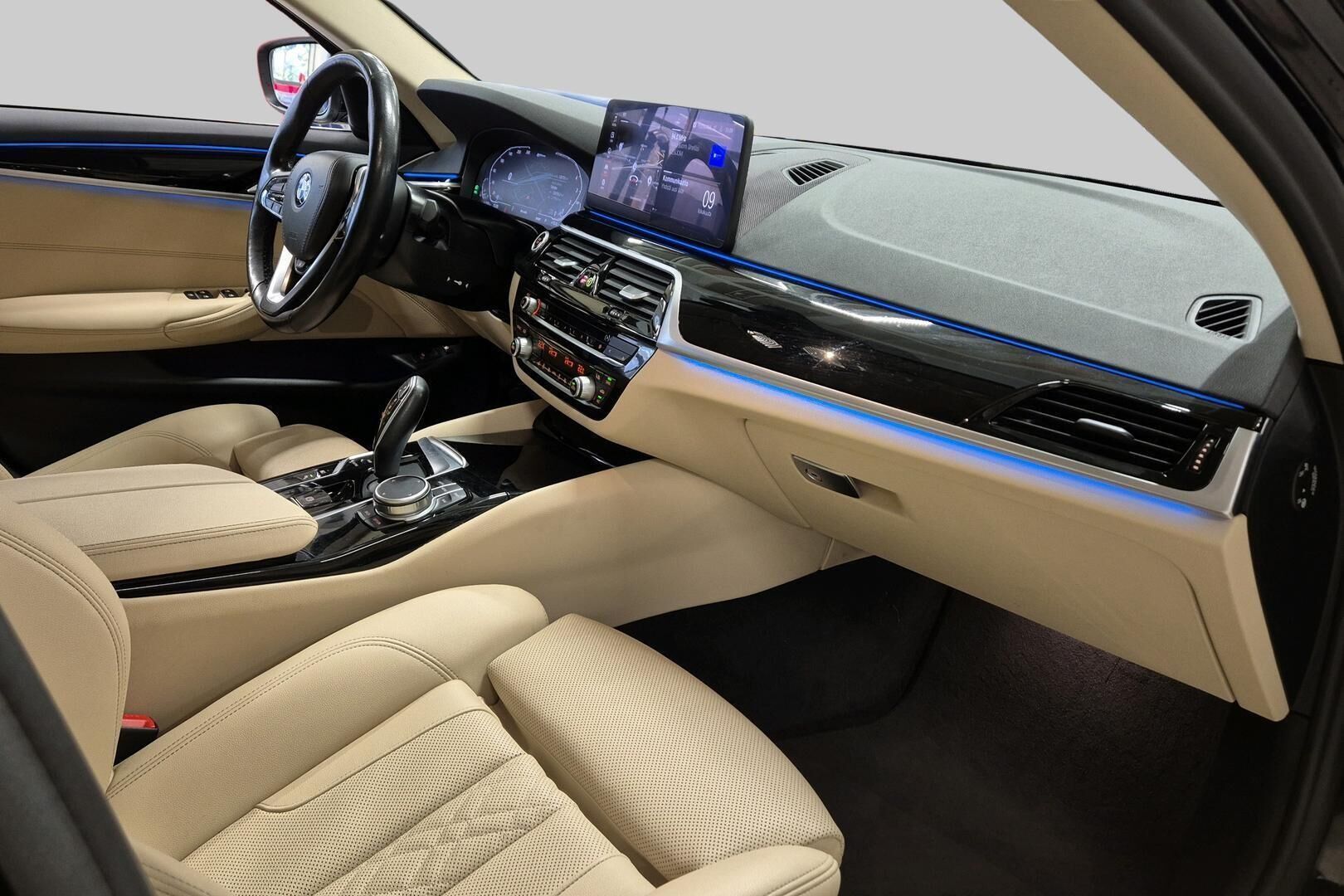 BMW 5-SARJA iso kuva 5