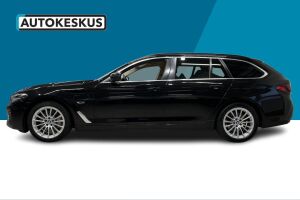 BMW 5-SARJA esikatselu 8