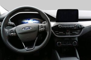 Ford Kuga esikatselu 2