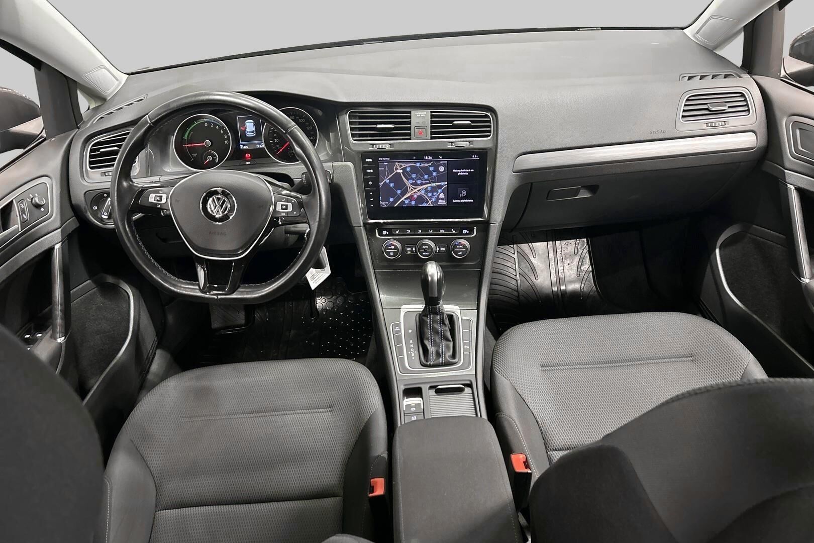 Volkswagen Golf iso kuva 0