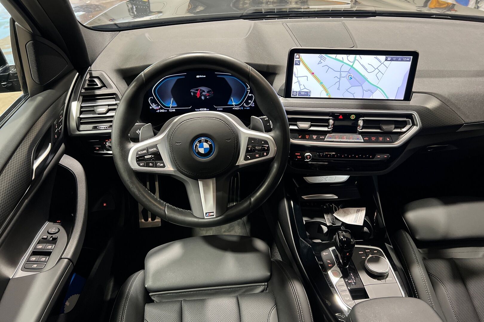 BMW X3 iso kuva 6