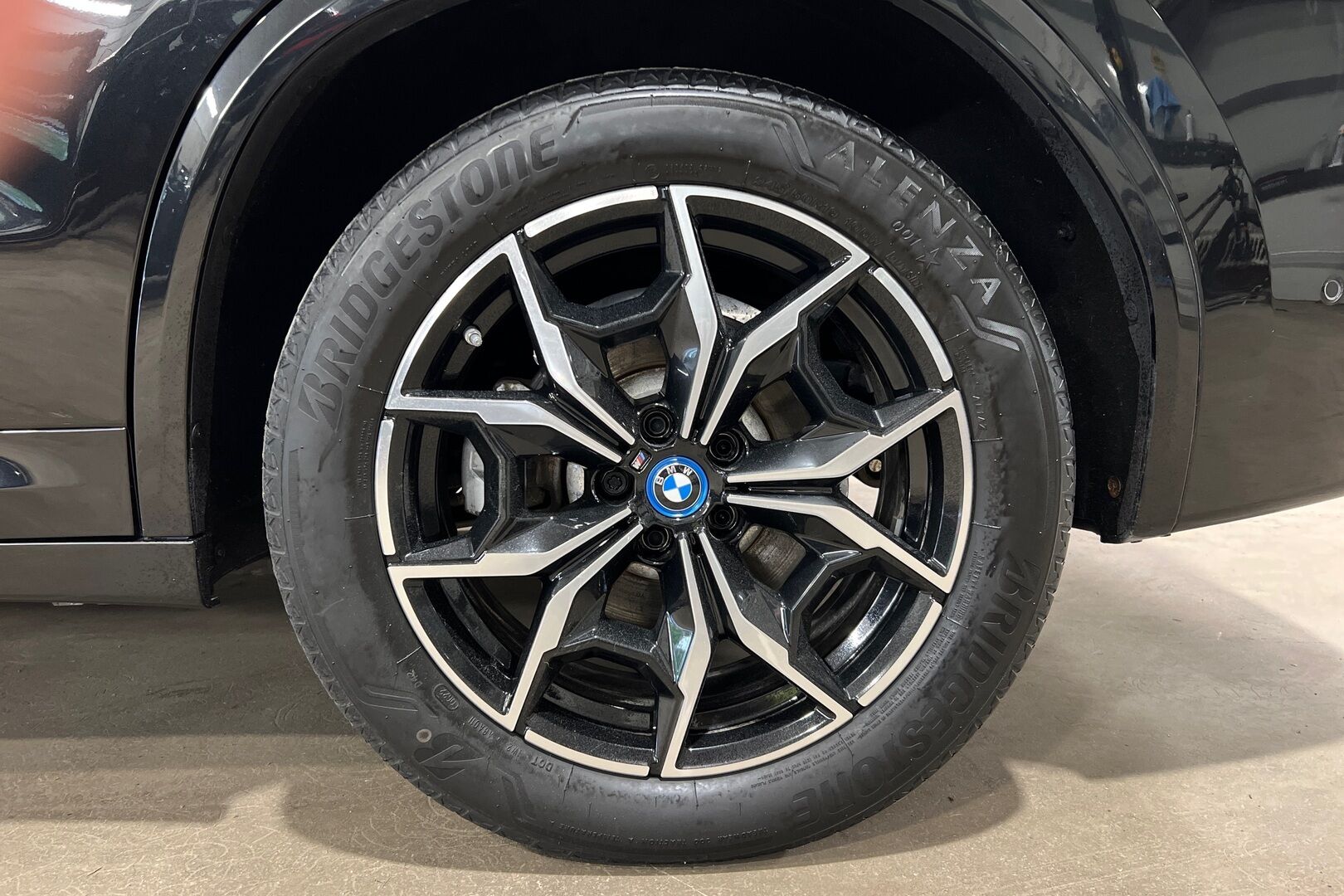BMW X3 iso kuva 8