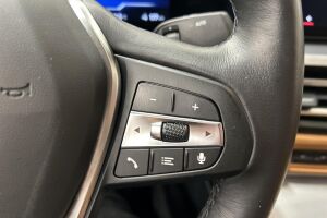 BMW i4 esikatselu 17