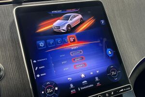 Mercedes-Benz EQE esikatselu 18