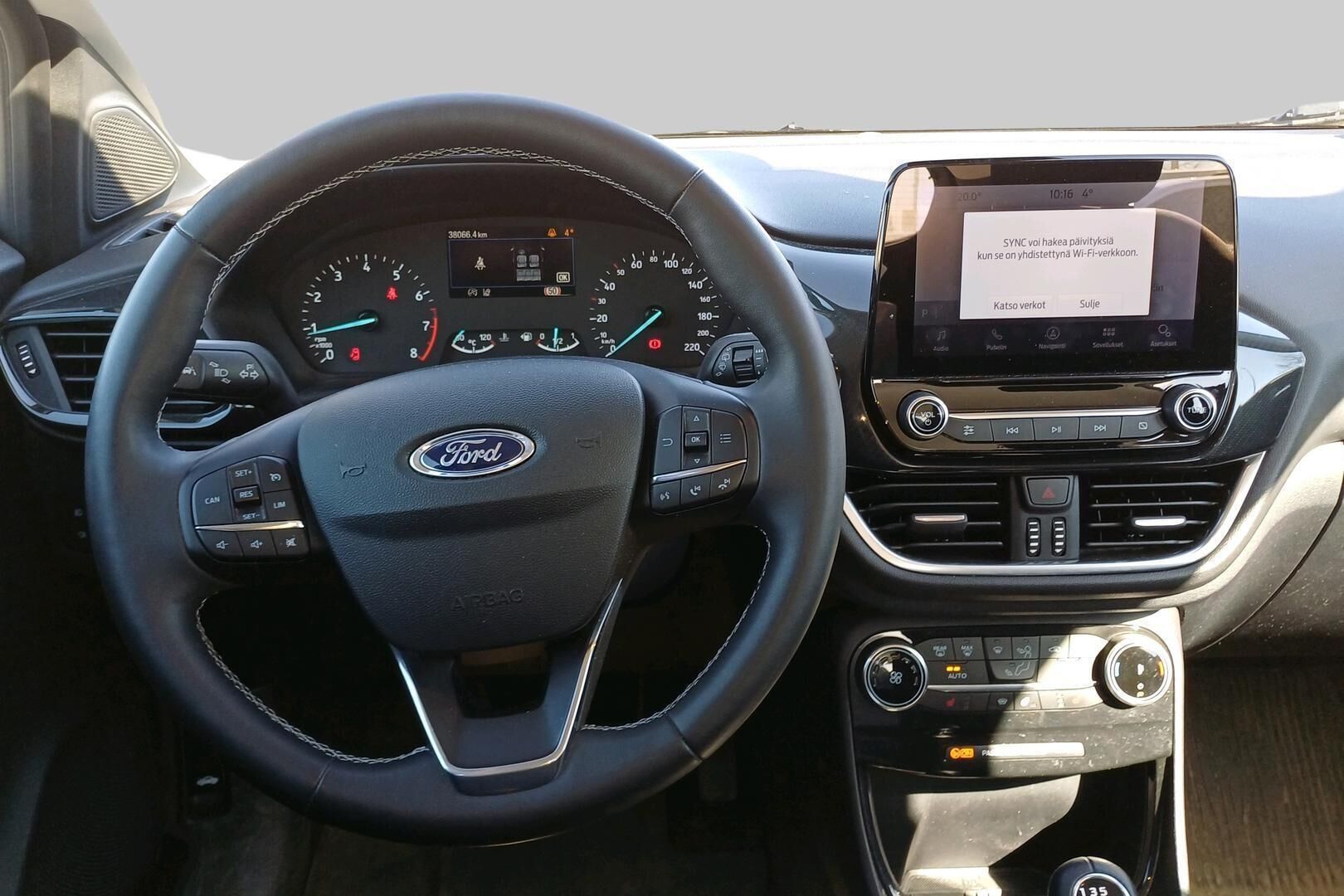 Ford Puma iso kuva 1