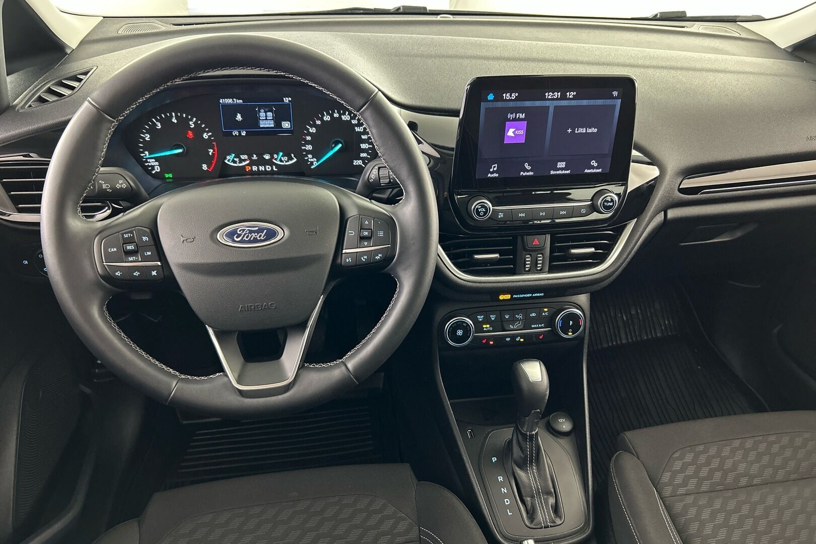 Ford Fiesta iso kuva 11