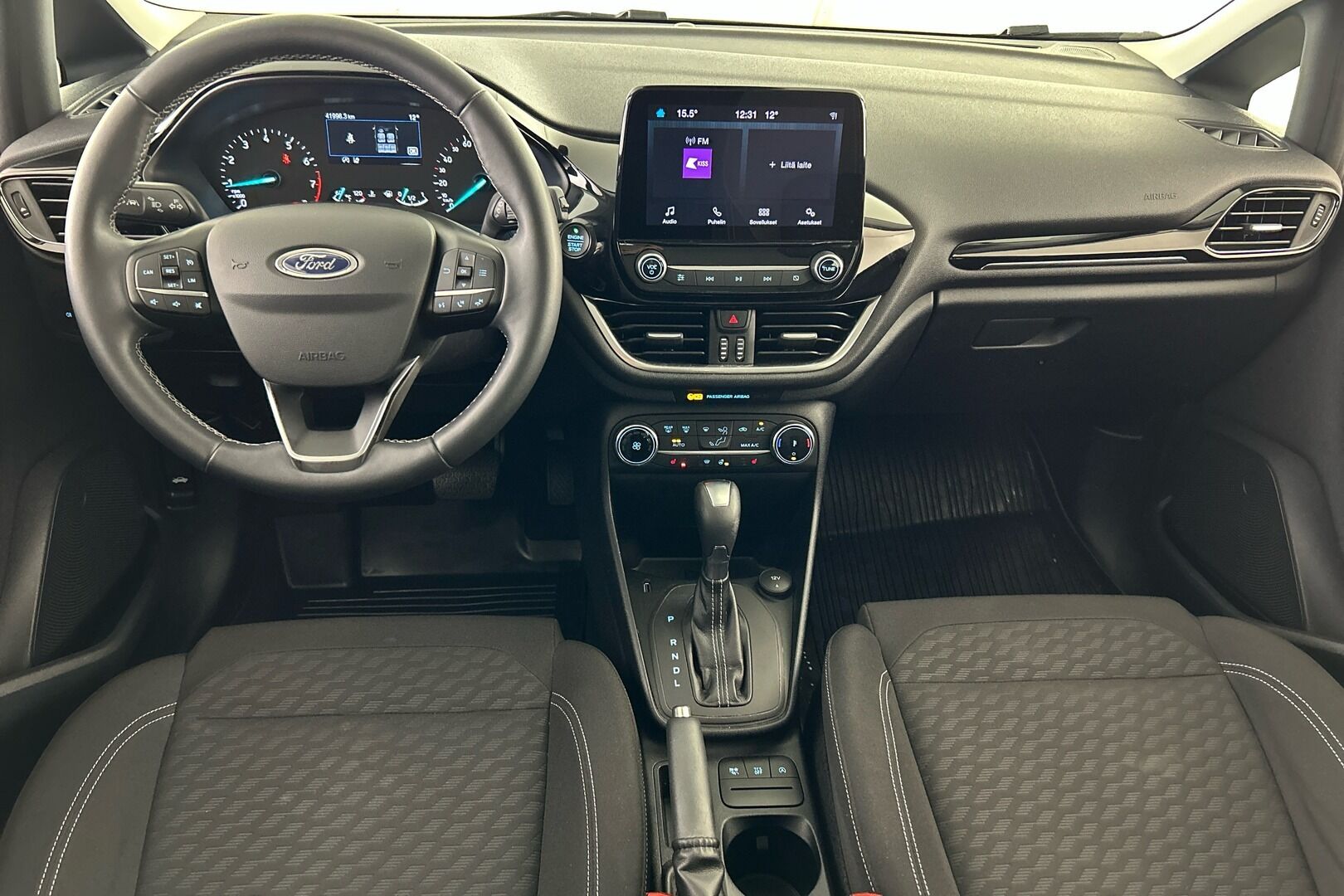 Ford Fiesta iso kuva 12