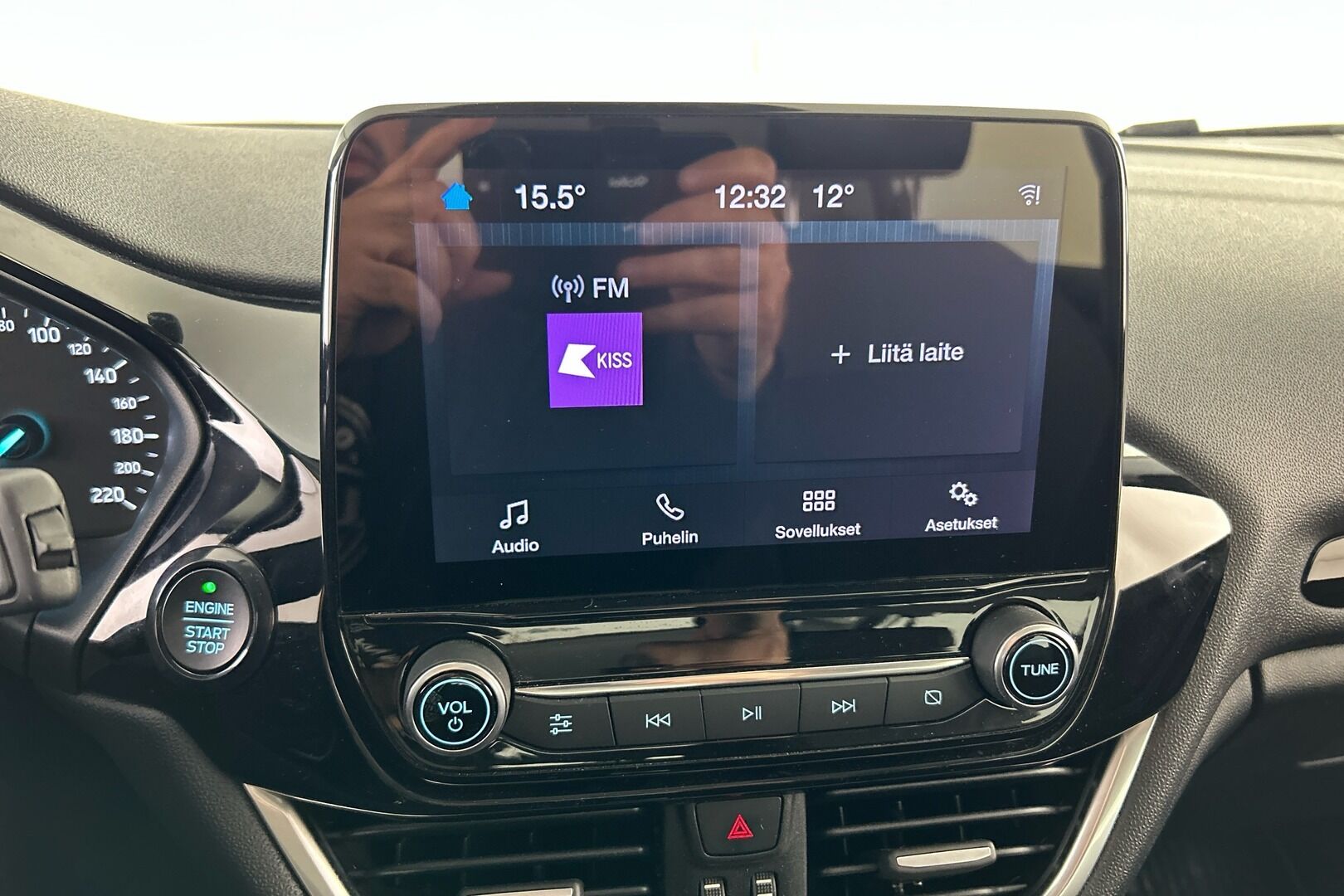 Ford Fiesta iso kuva 18