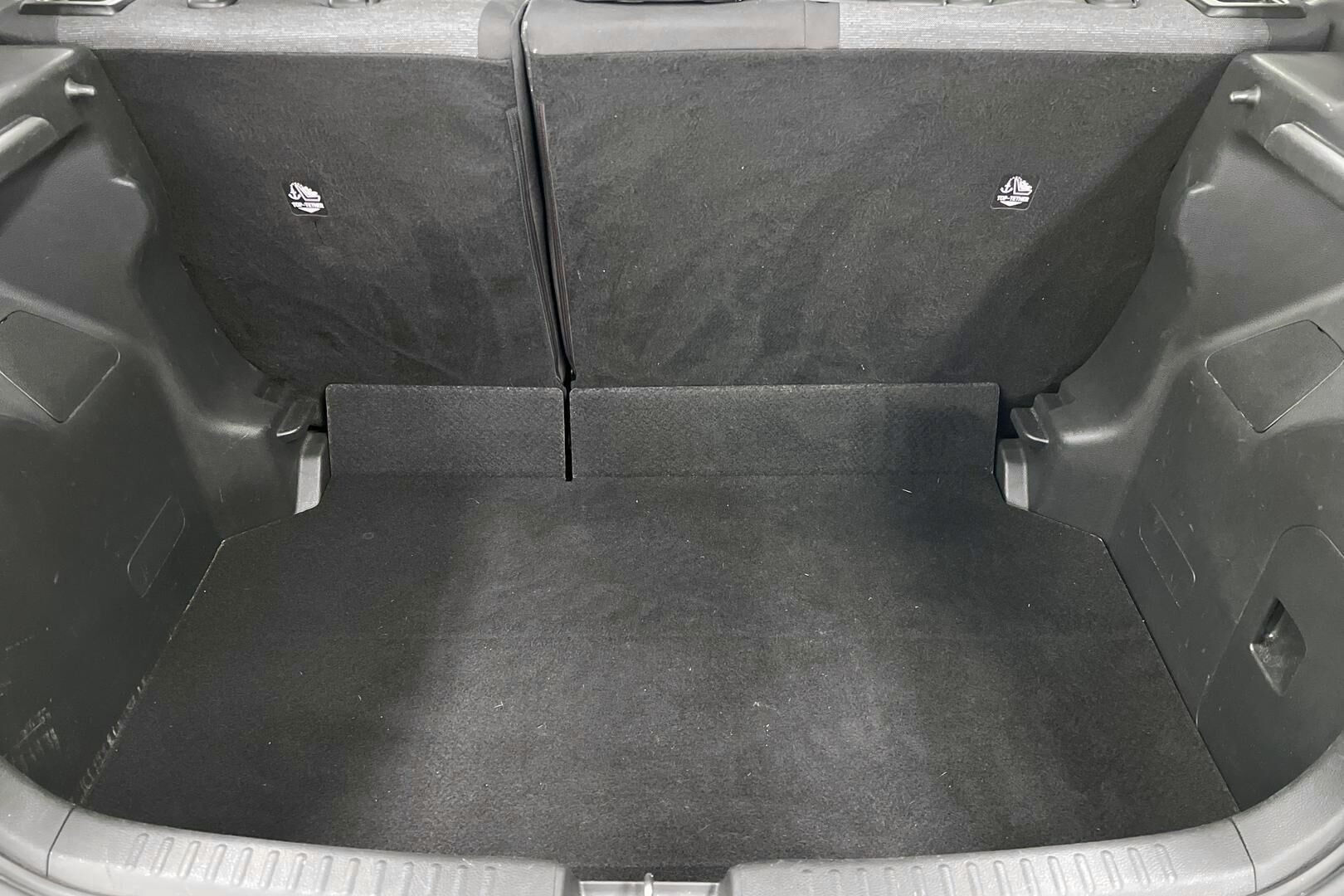 Toyota Yaris iso kuva 11