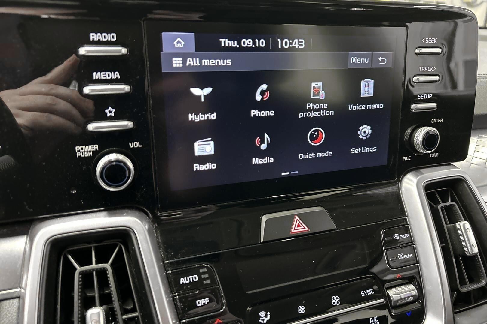 Kia Sorento iso kuva 18