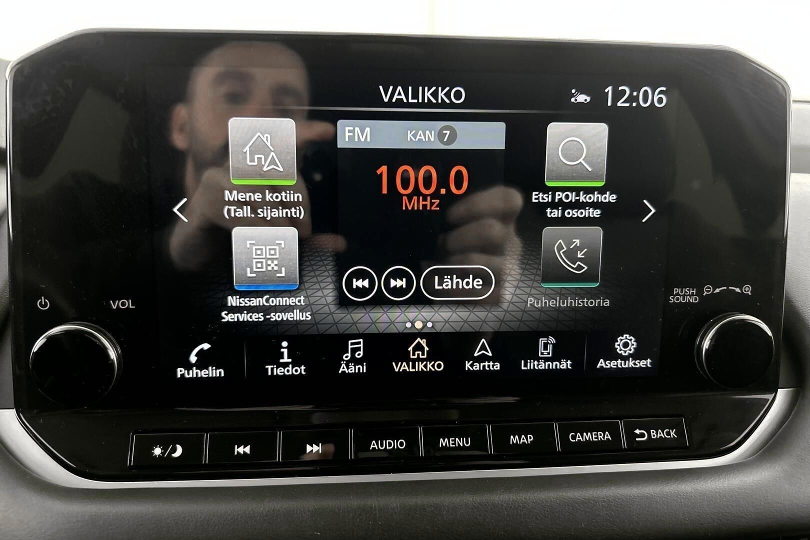 Nissan Qashqai iso kuva 14