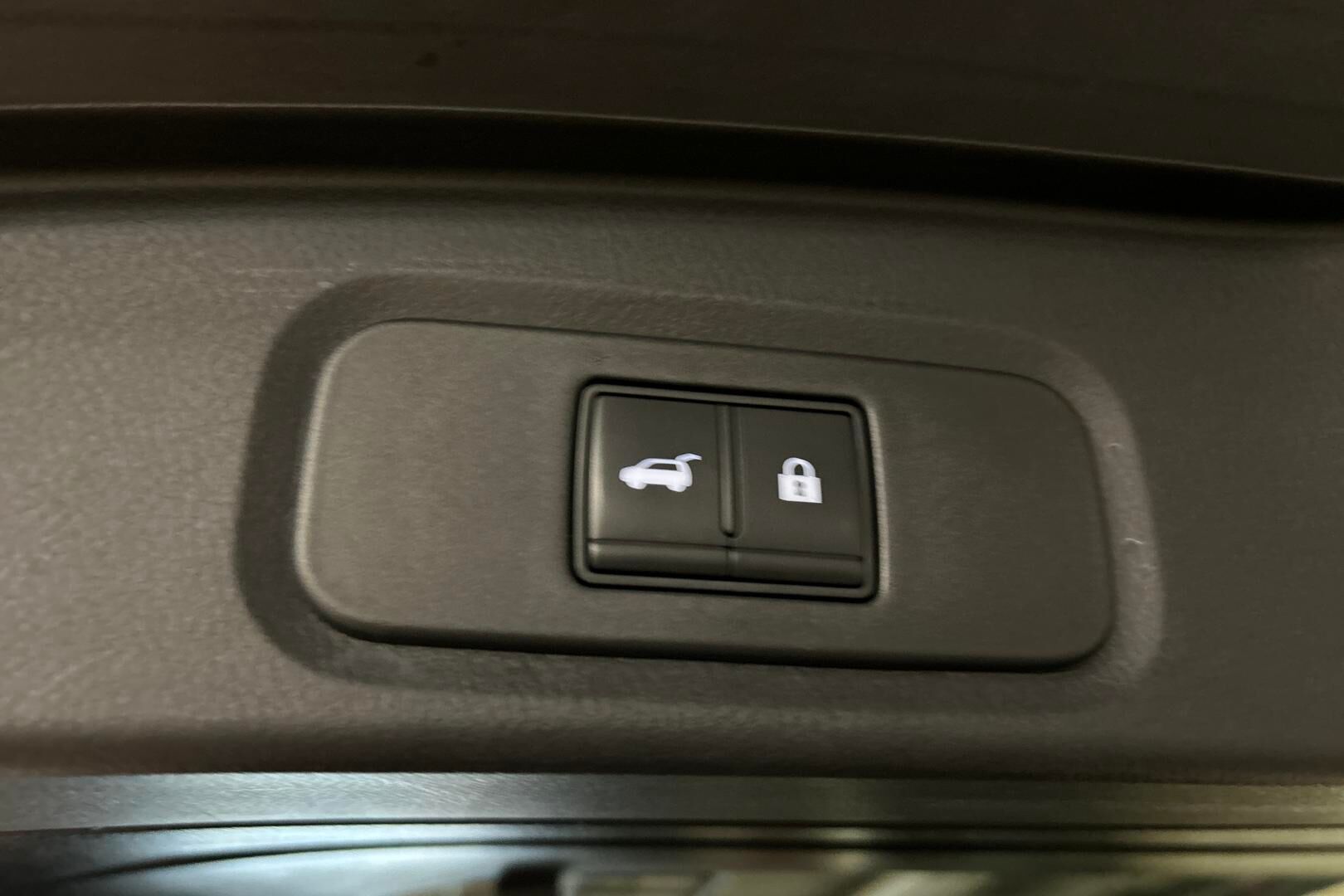 Nissan Qashqai iso kuva 14