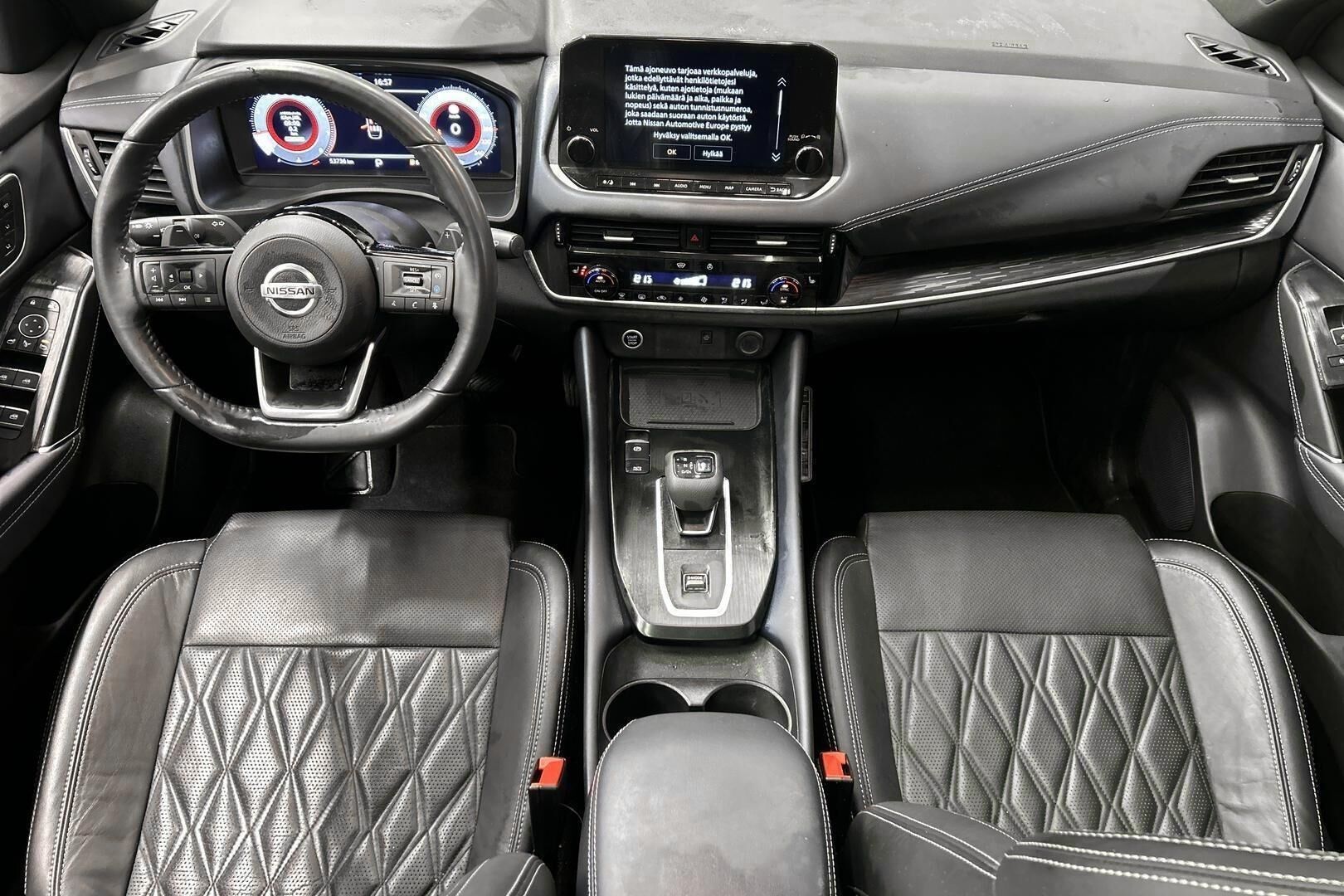 Nissan Qashqai iso kuva 8