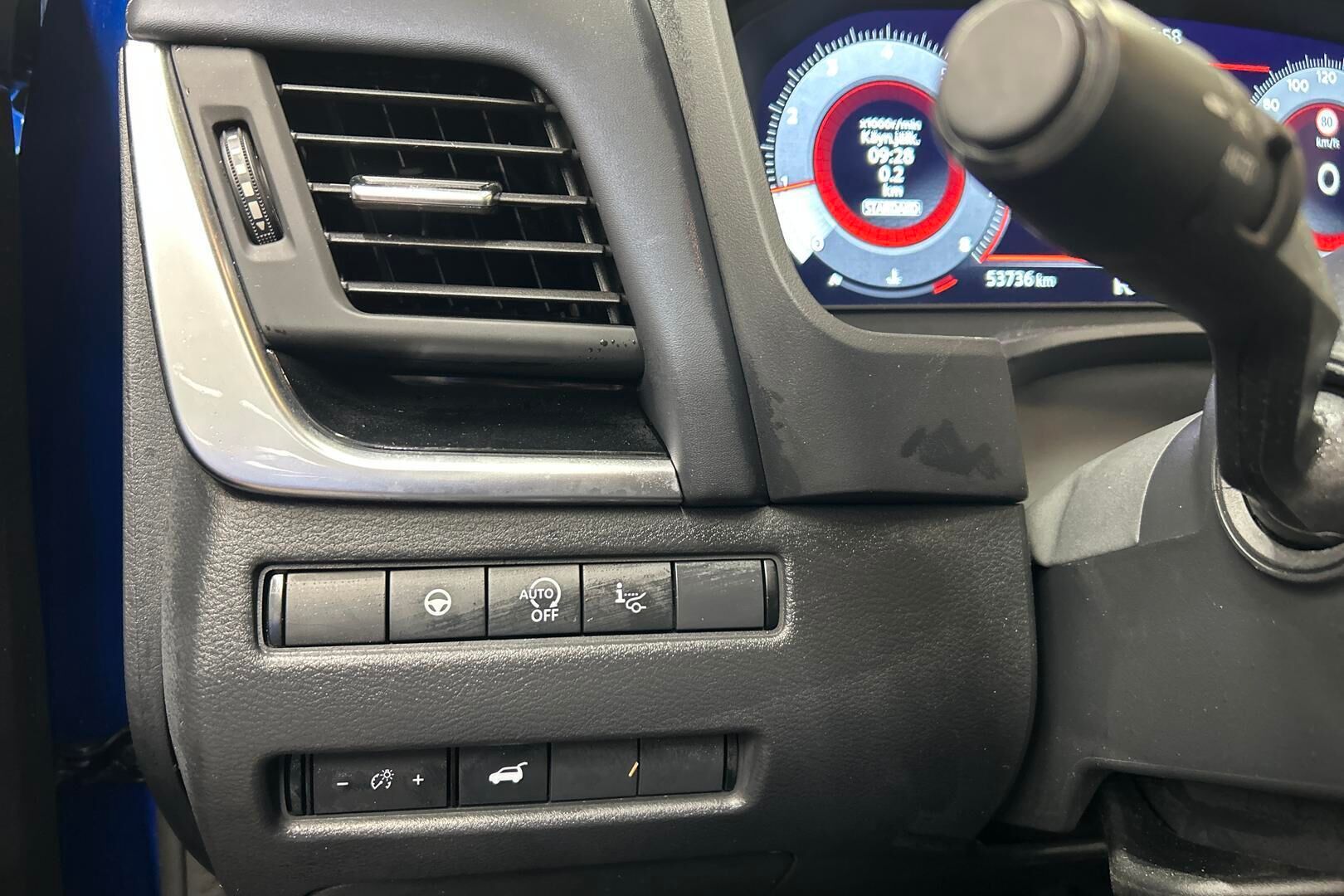 Nissan Qashqai iso kuva 18