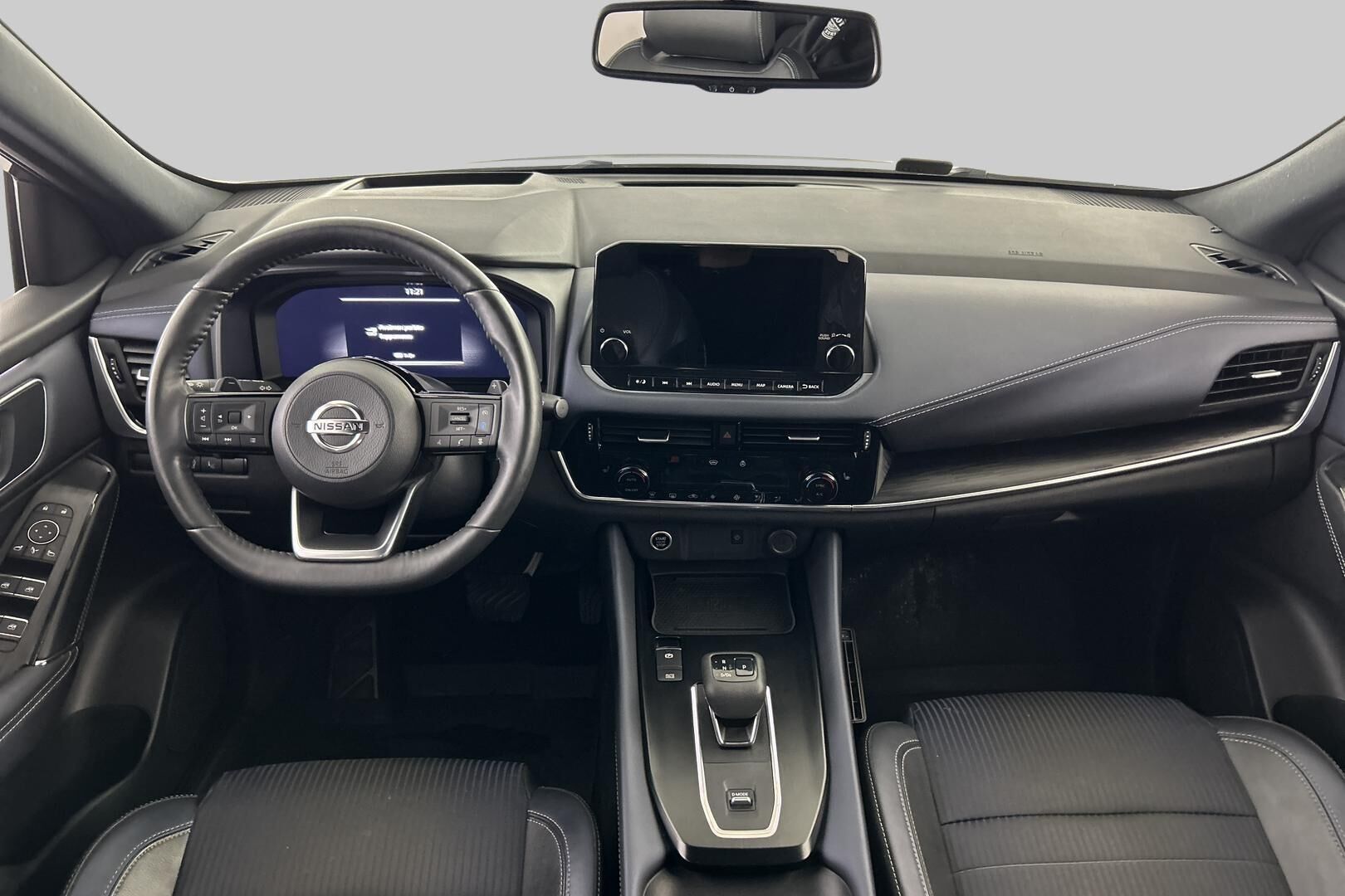 Nissan Qashqai iso kuva 9