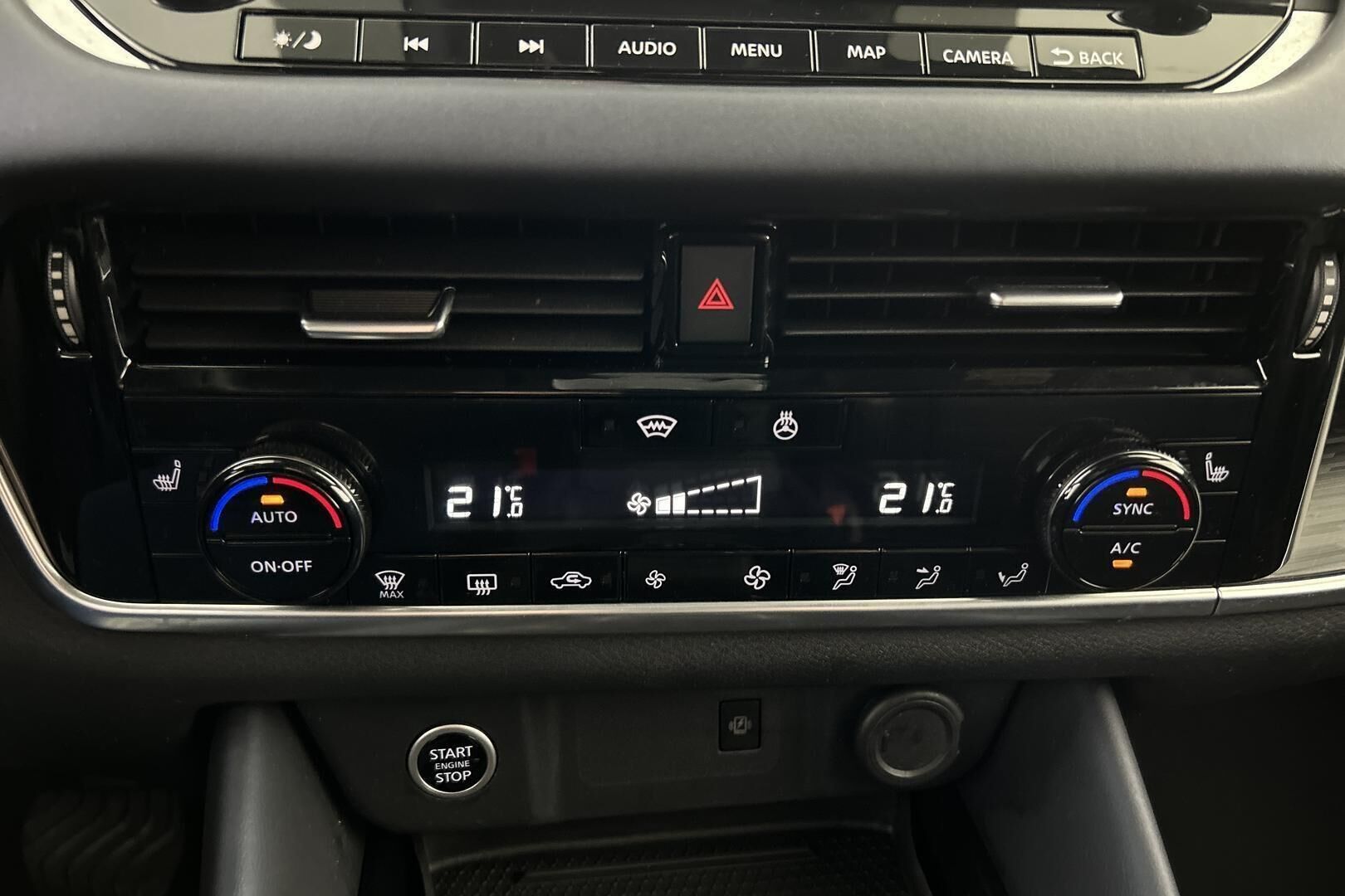 Nissan Qashqai iso kuva 16