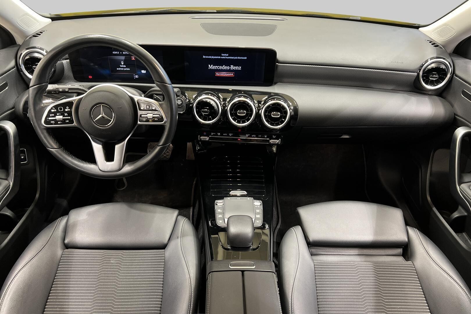 Mercedes-Benz A iso kuva 11