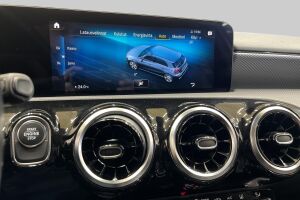 Mercedes-Benz A esikatselu 21