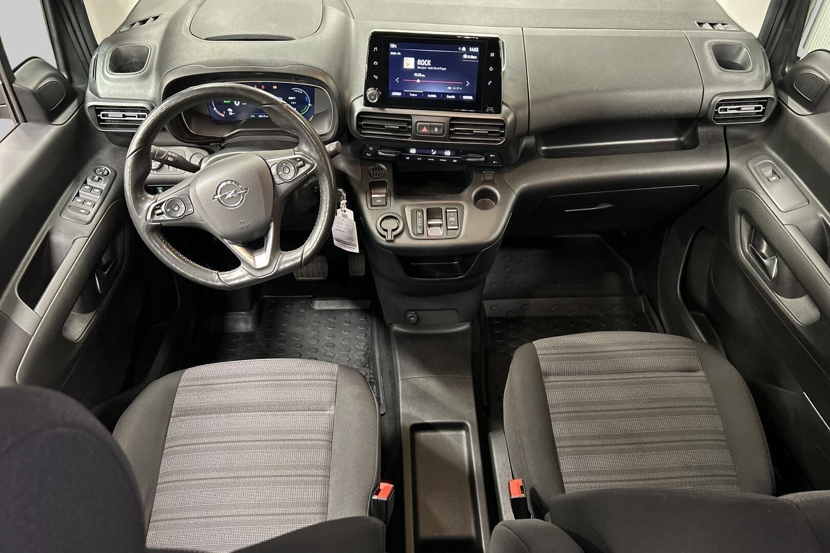 Opel Combo-e iso kuva 9
