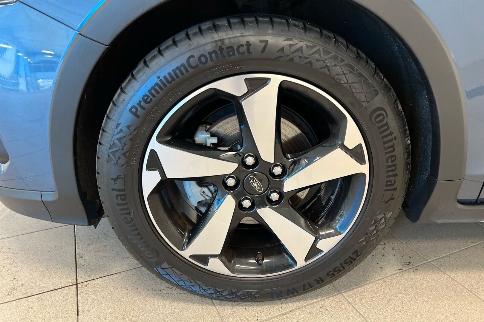 Ford Focus iso kuva 11