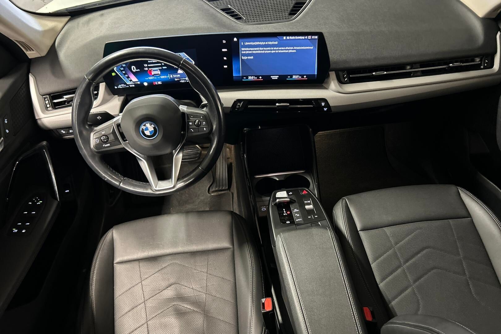 BMW X1 iso kuva 7