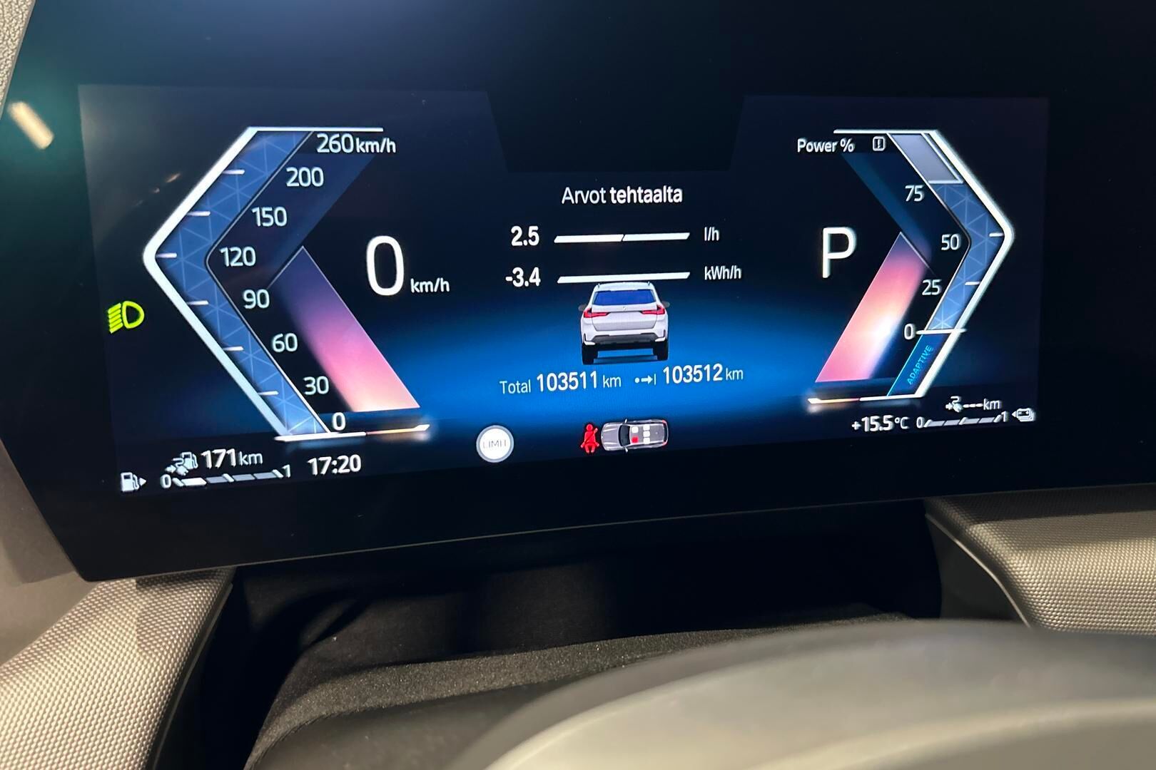 BMW X1 iso kuva 10