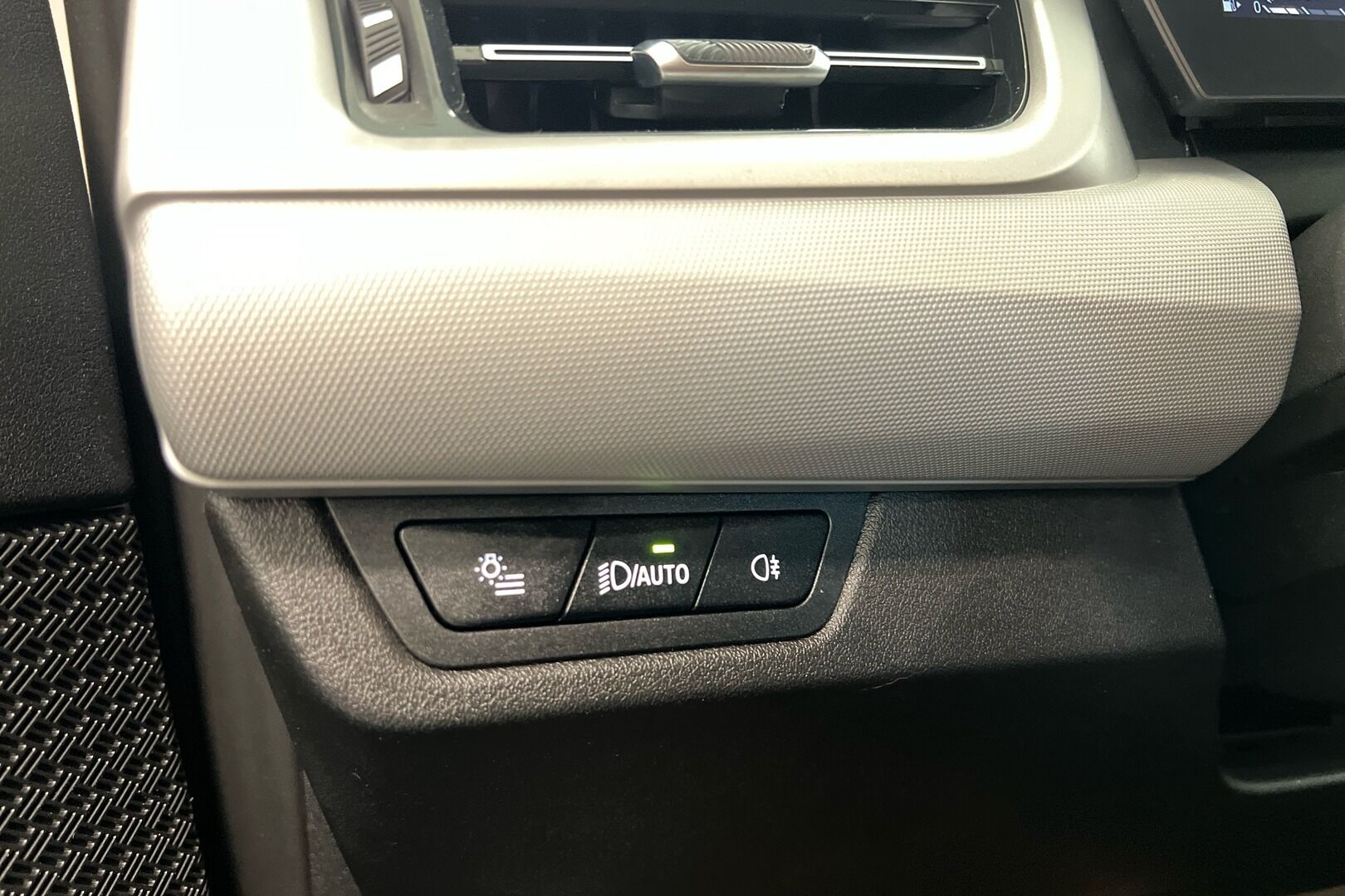 BMW X1 iso kuva 20