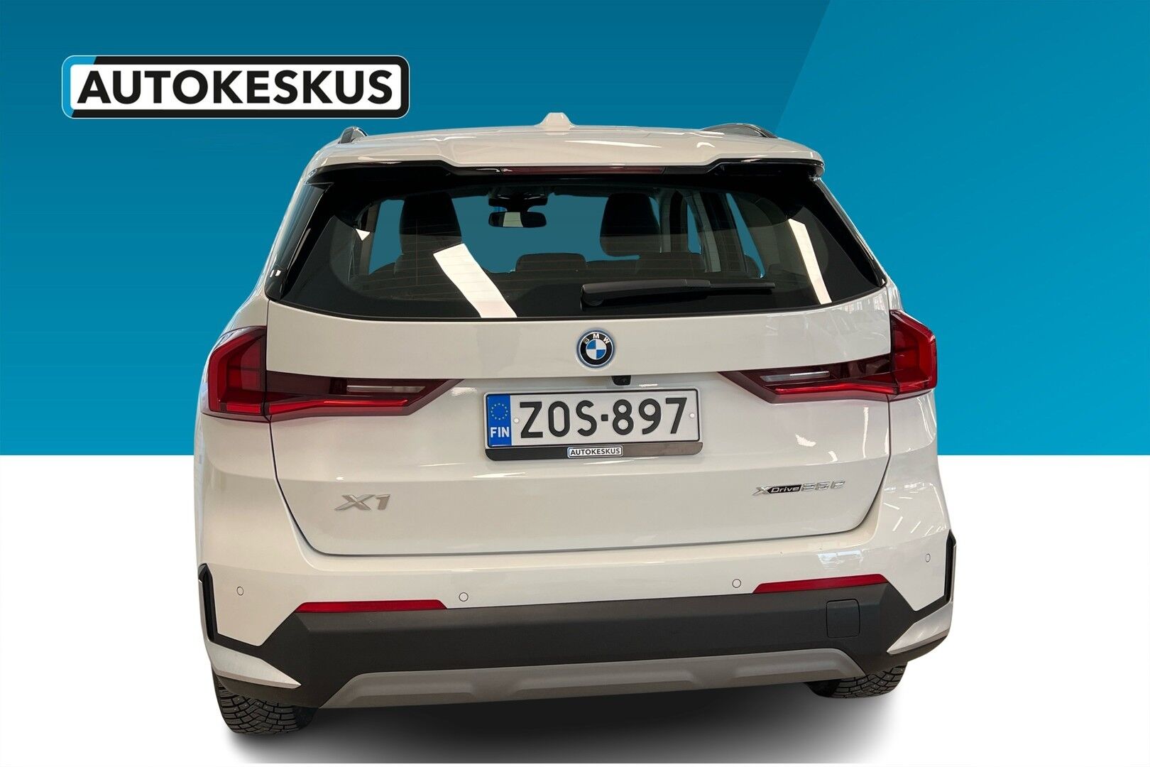 BMW X1 iso kuva 16