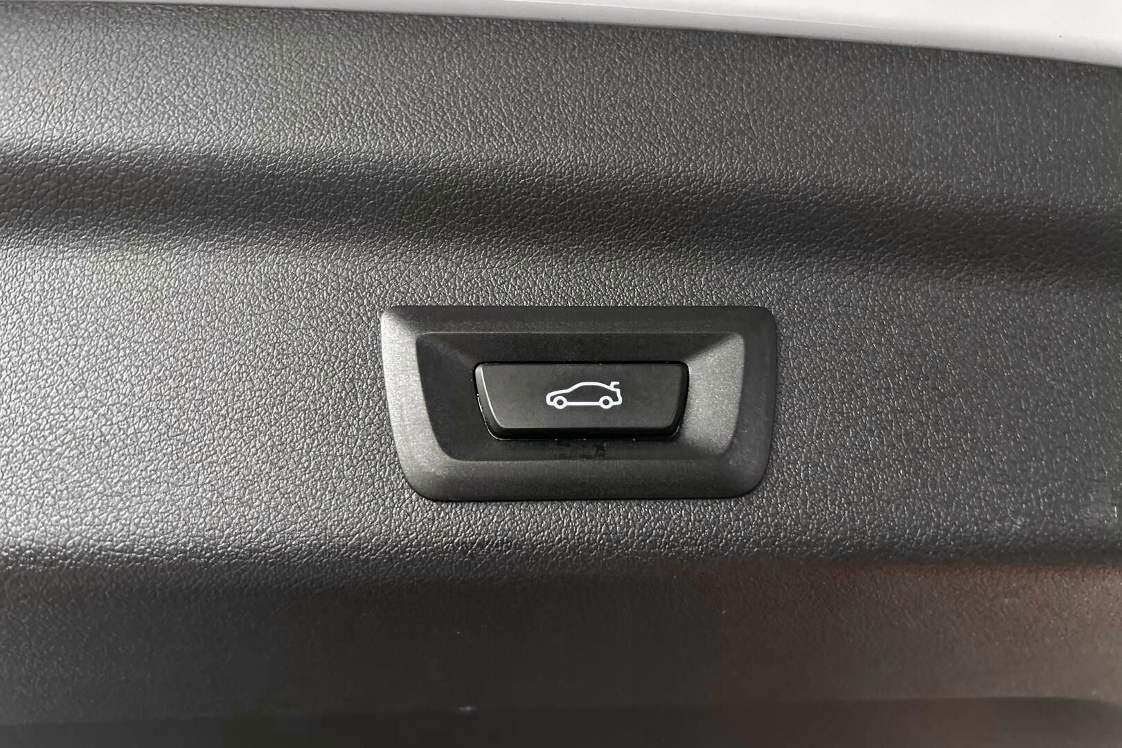 BMW X1 iso kuva 33