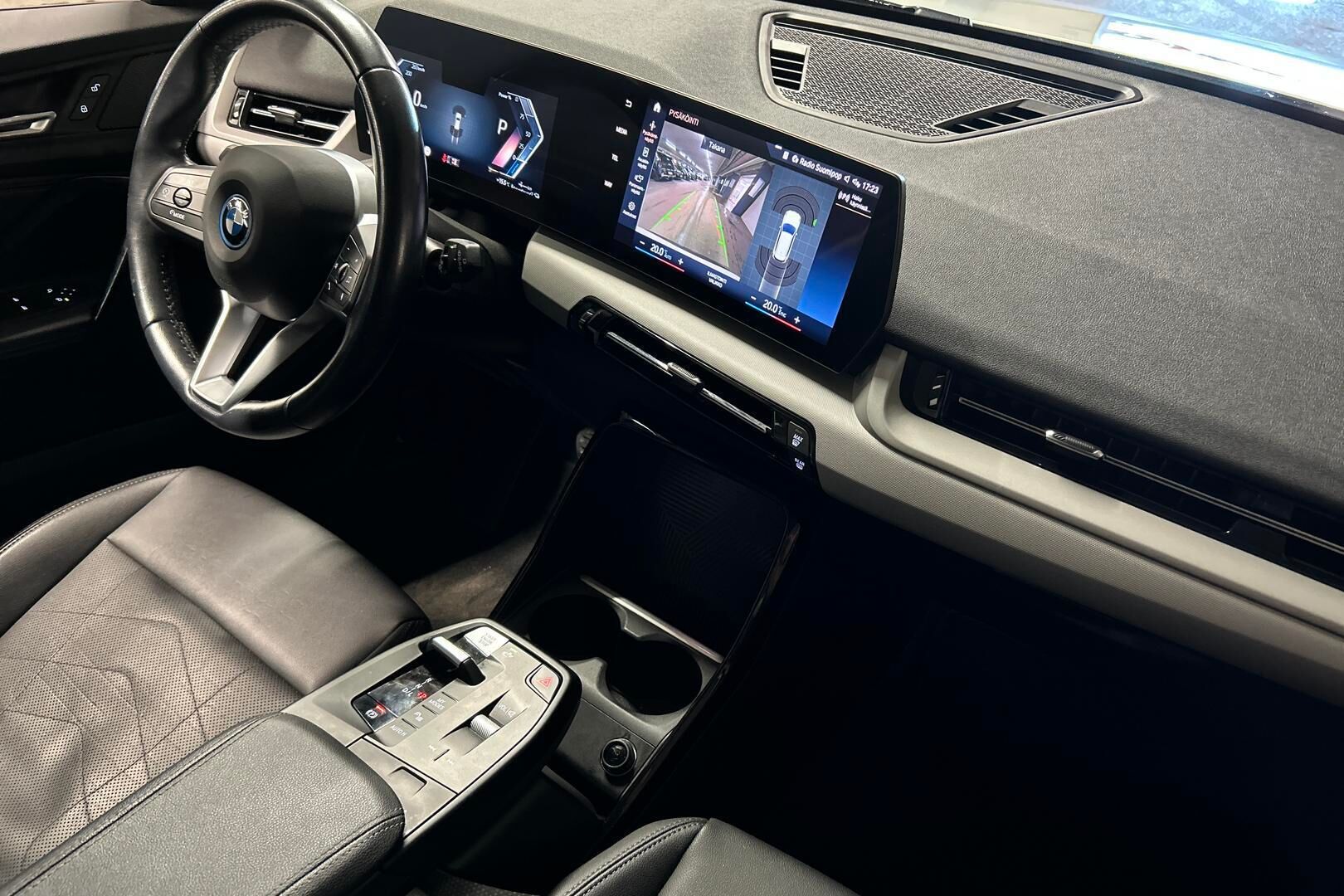 BMW X1 iso kuva 24