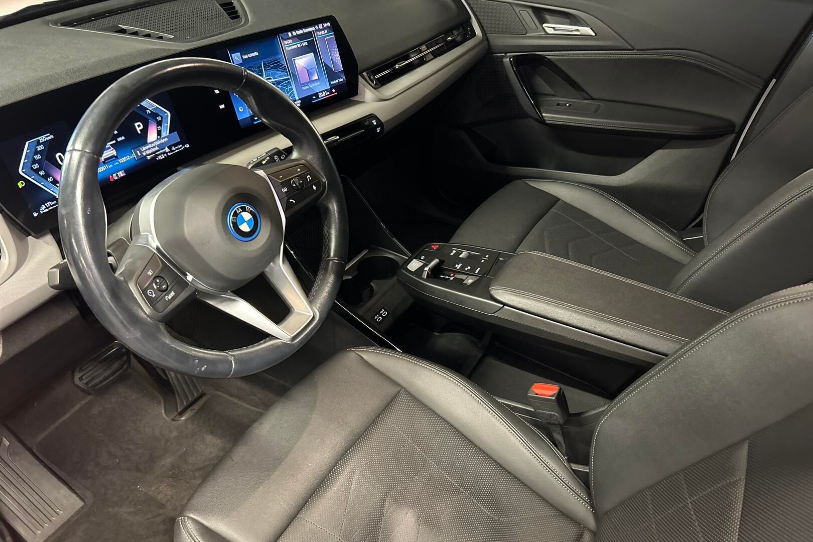 BMW X1 iso kuva 5