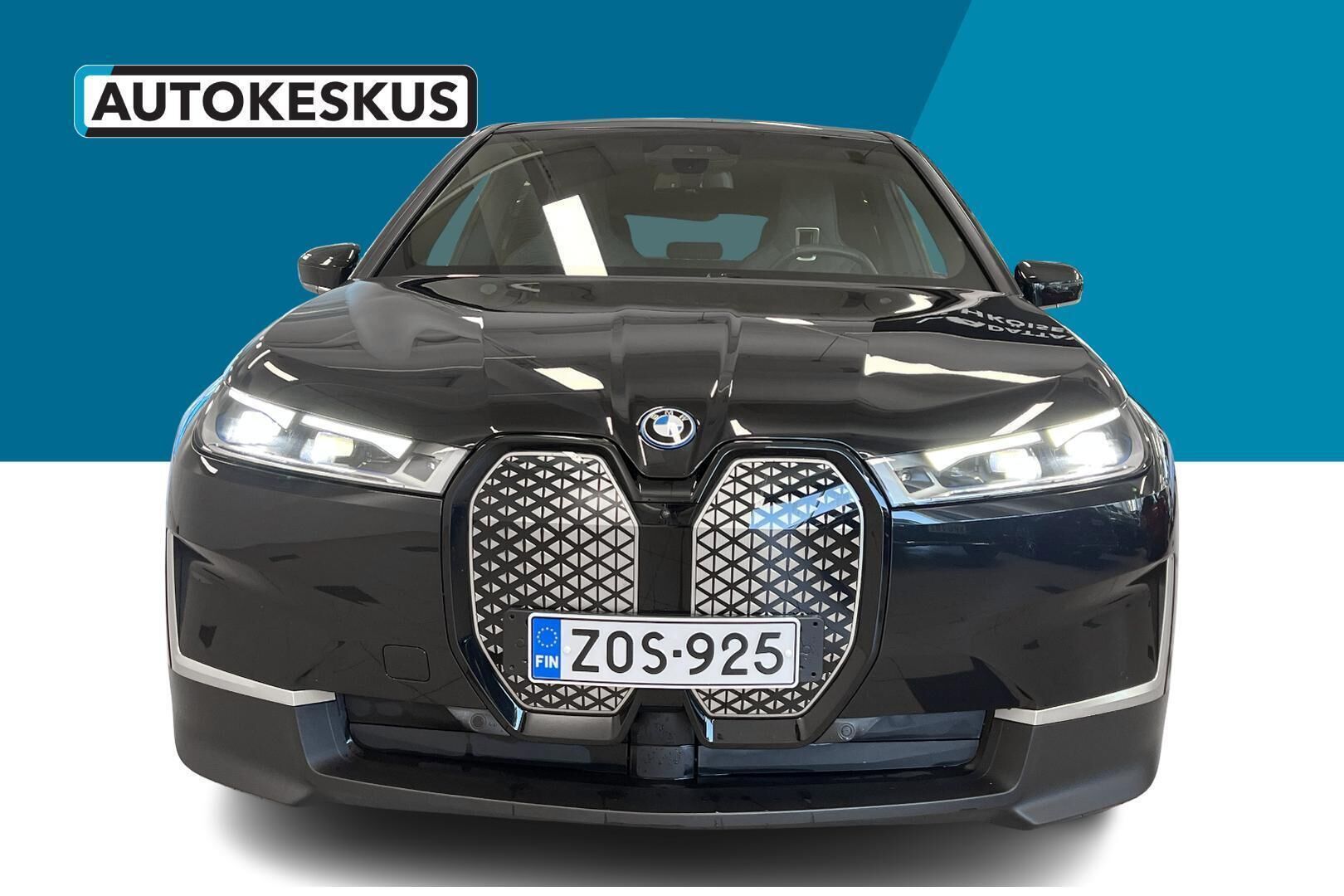BMW iX iso kuva 1