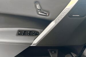 BMW iX esikatselu 12