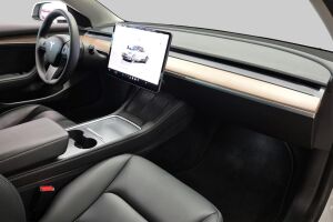 Tesla Model 3 esikatselu 5