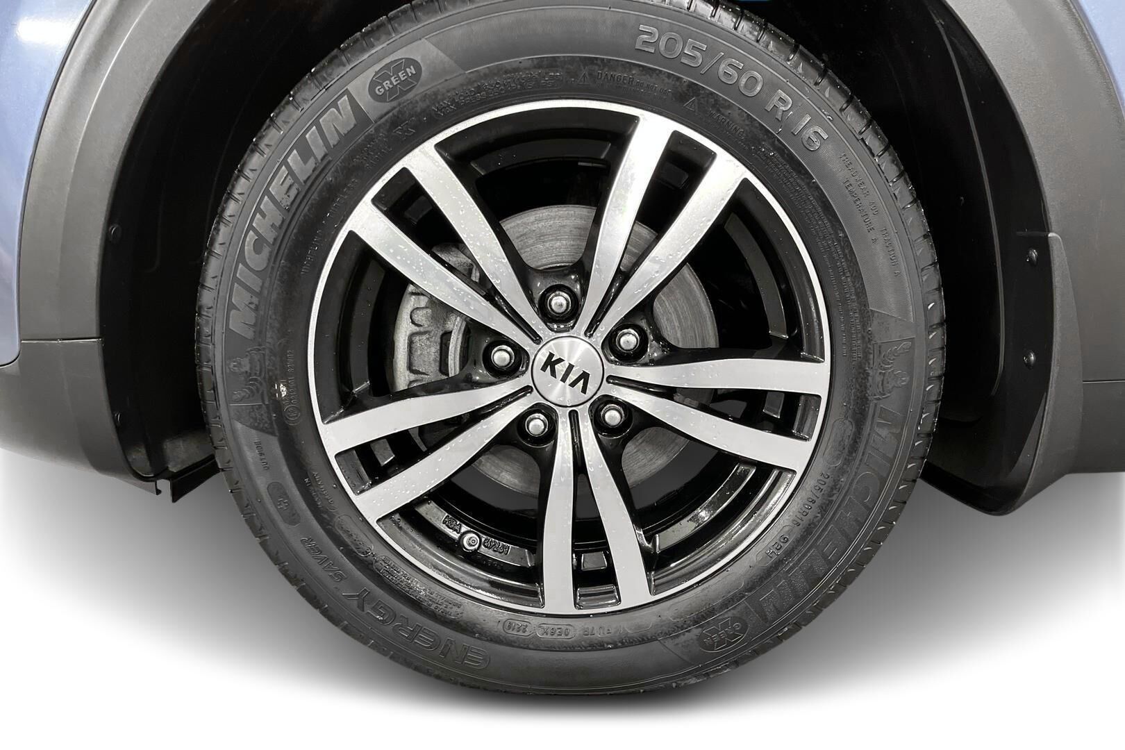 Kia Niro iso kuva 13