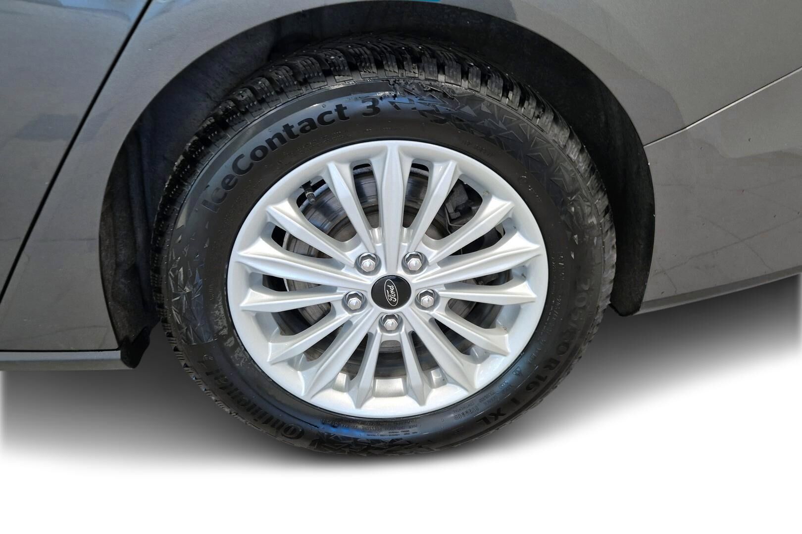 Ford Focus iso kuva 21