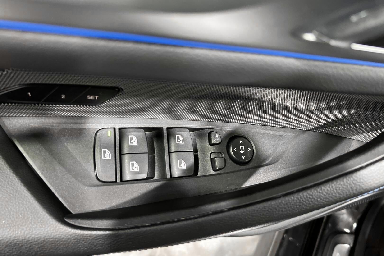 BMW I4 M50 iso kuva 14