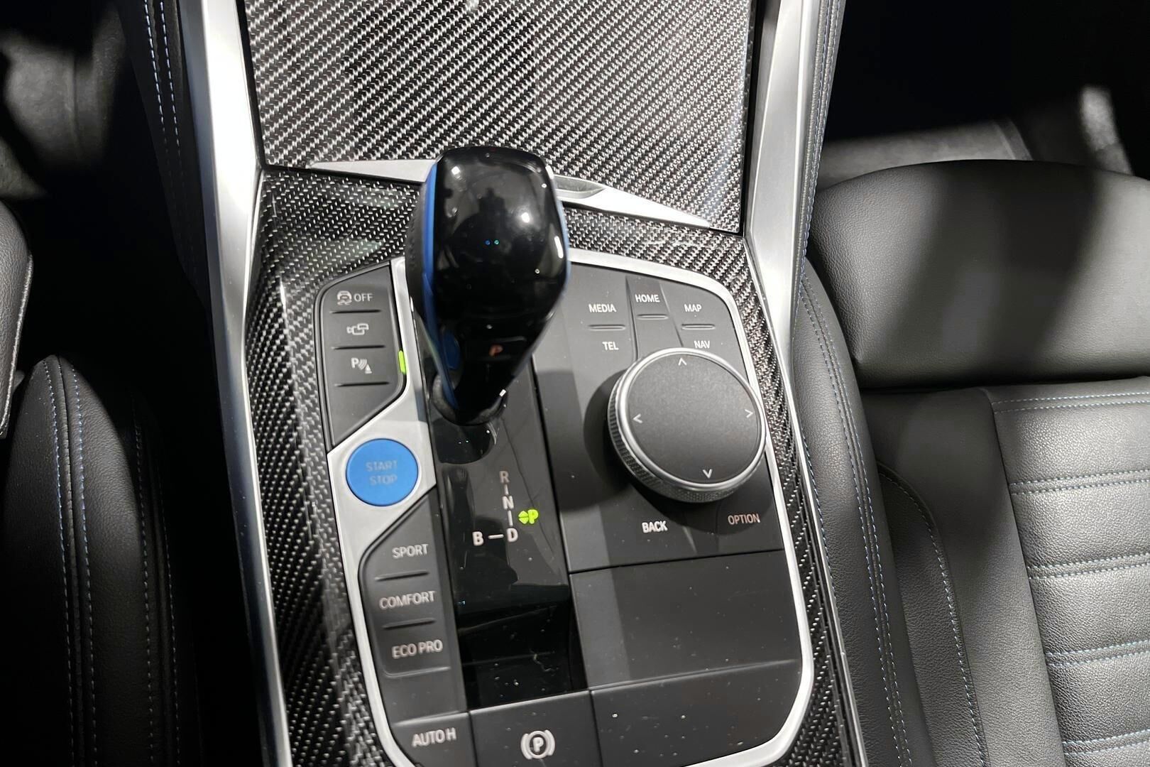 BMW I4 M50 iso kuva 18