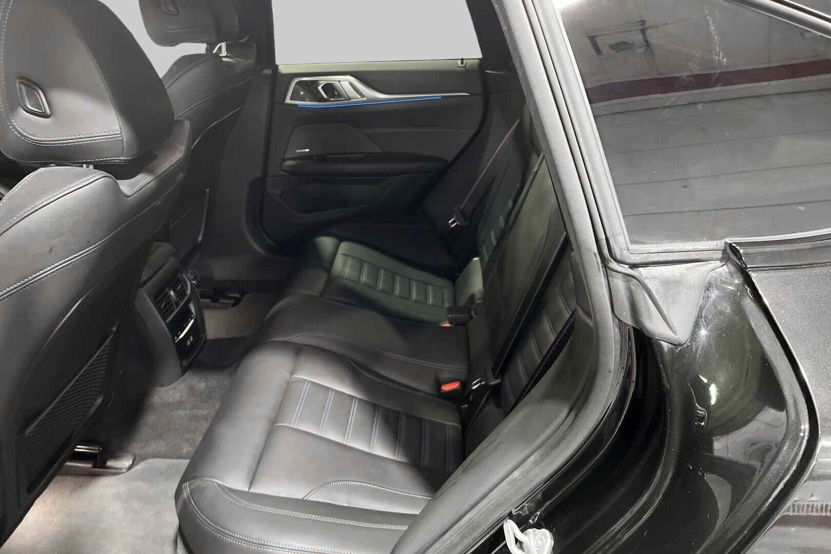 BMW I4 M50 iso kuva 9